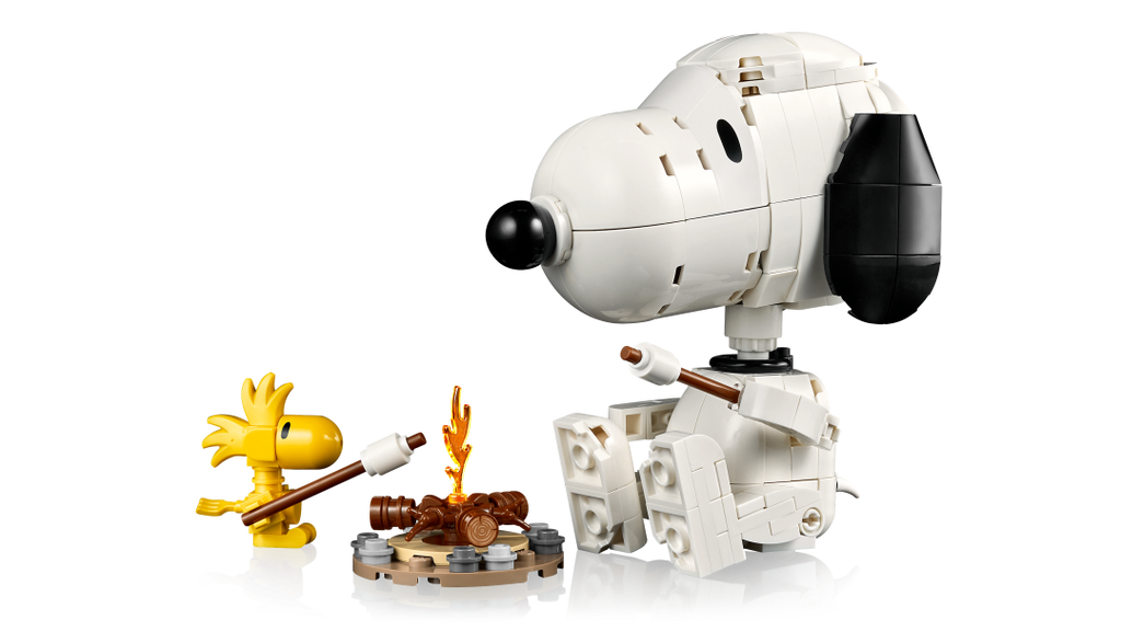 21368 | LEGO® Ideas Peanuts: Snoopy's Doghouse