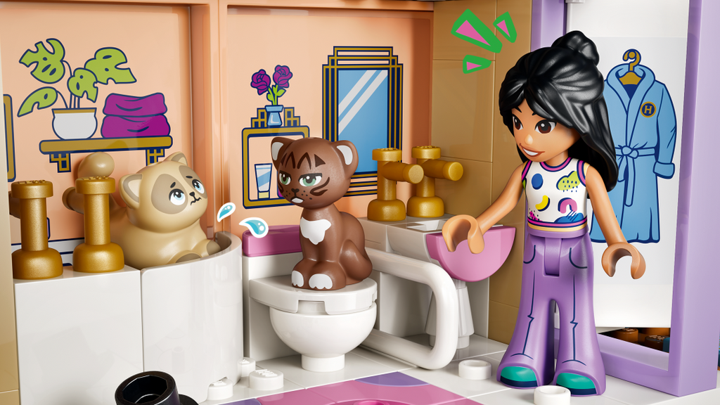 42704 | LEGO® Friends Heartlake City Grand Hotel