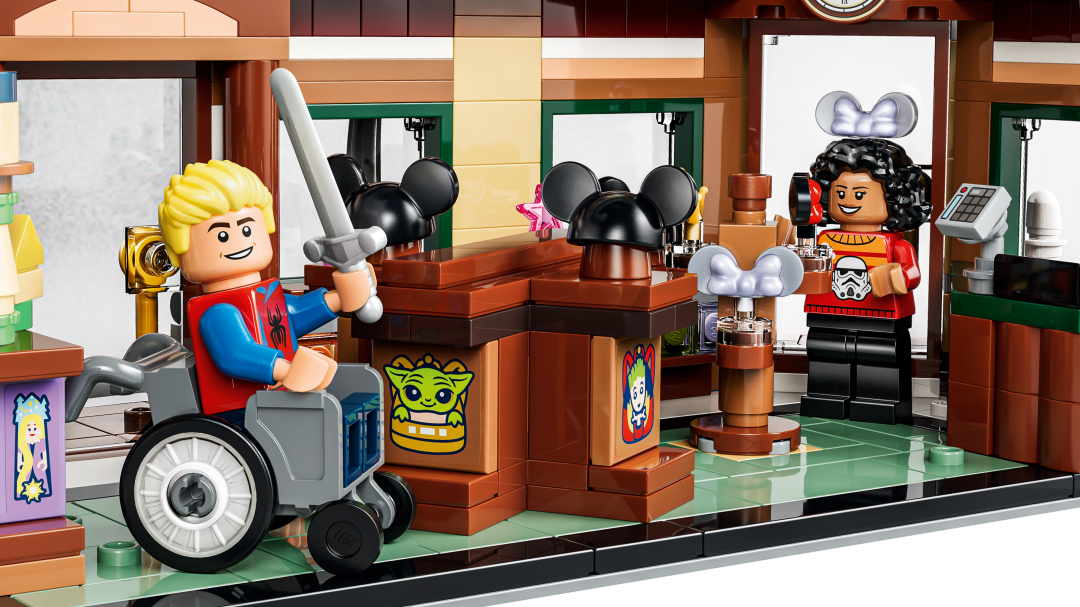 43302 | LEGO® Disney™ Main Street, U.S.A.
