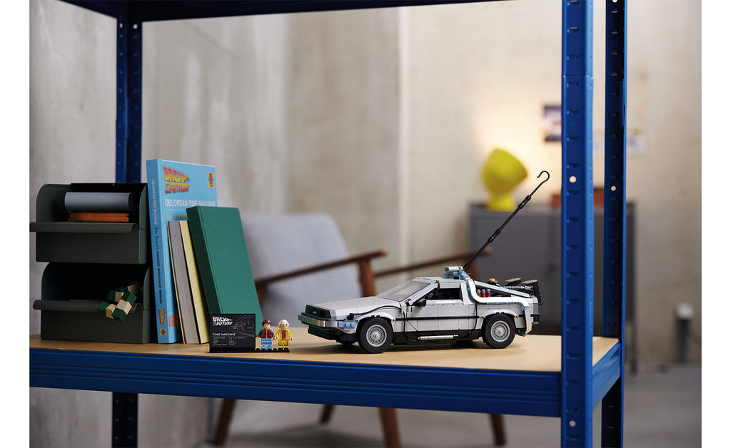 10300 | LEGO® ICONS™ Back to the Future Time Machine