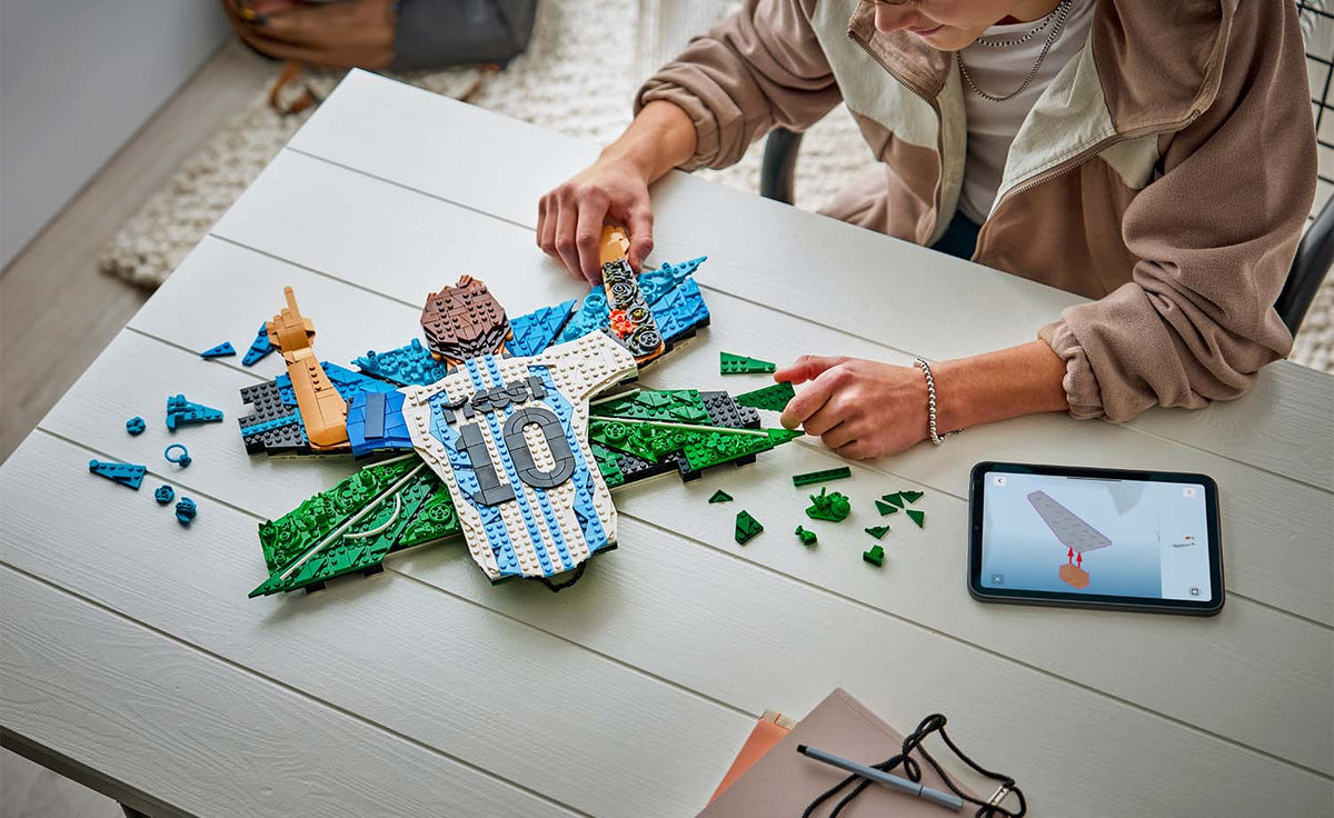 43018 | LEGO® Editions Lionel Messi – Celebration