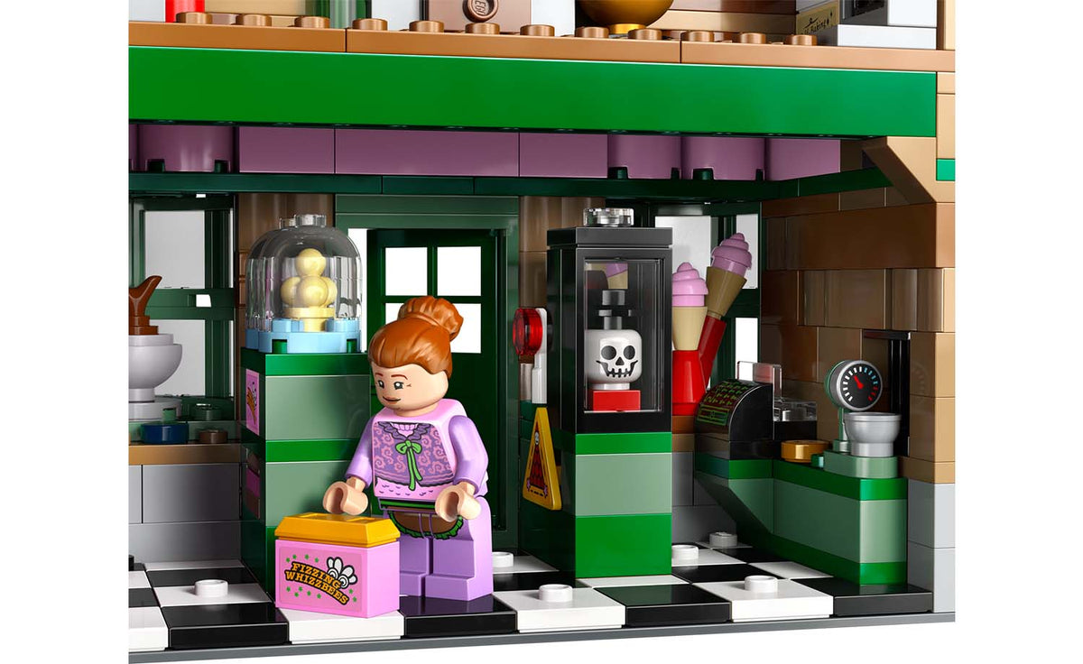 76457 | LEGO® Harry Potter™ Hogsmeade™ Village – Collectors' Edition