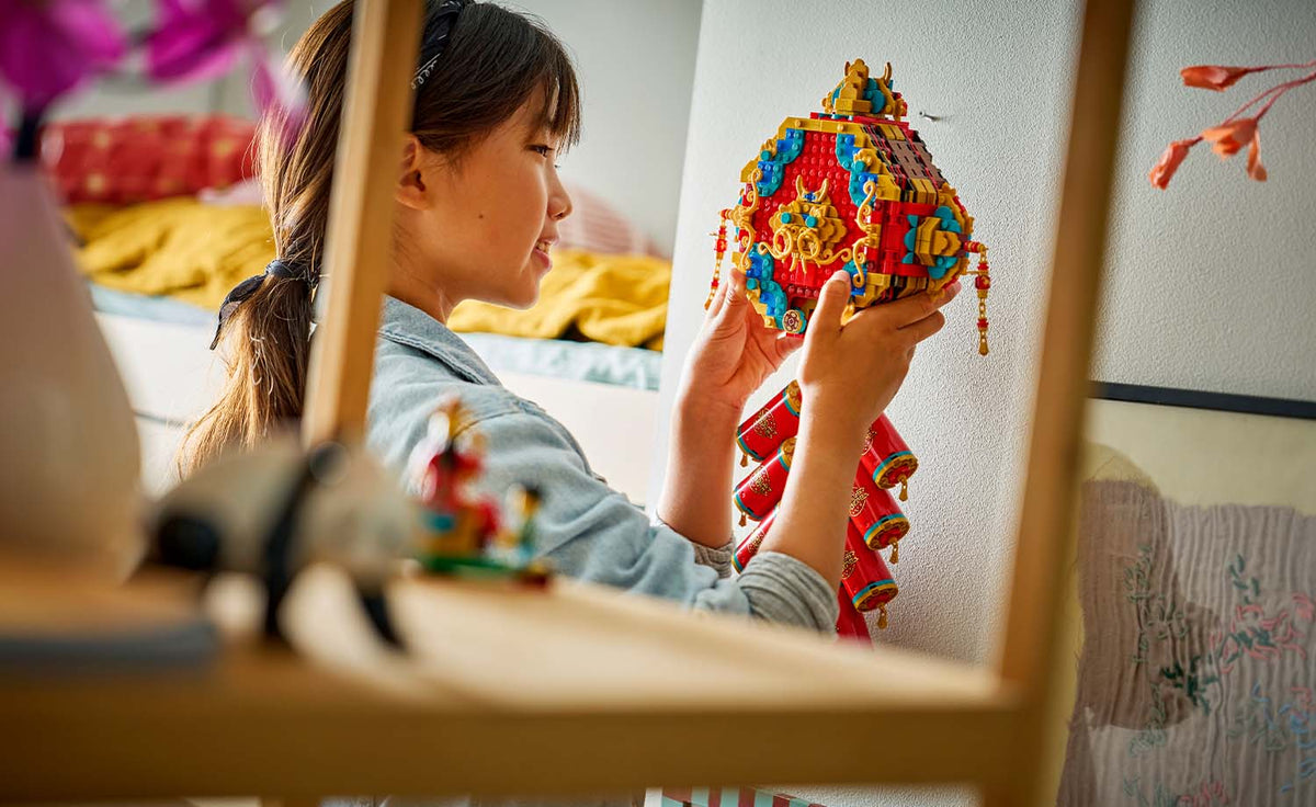 80118 | LEGO® Iconic Fortune Firecracker