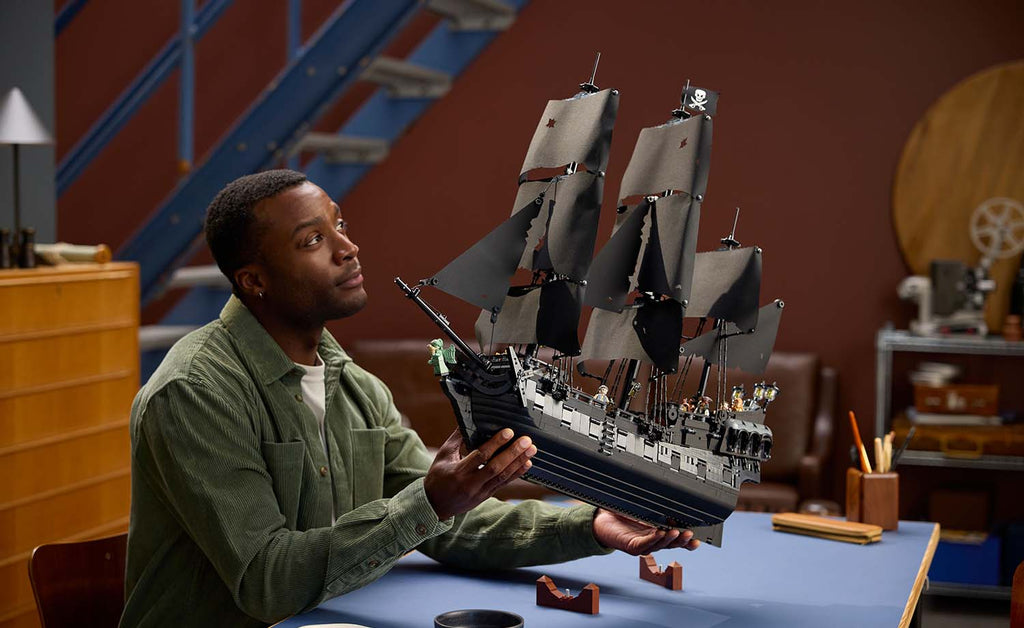 10365 | LEGO® ICONS™ Captain Jack Sparrow's Pirate Ship