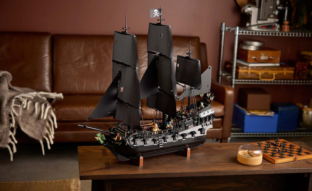 10365 | LEGO® ICONS™ Captain Jack Sparrow's Pirate Ship