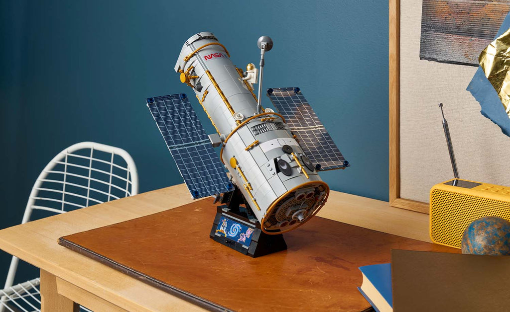 11382 | LEGO® ICONS™ Hubble Space Telescope