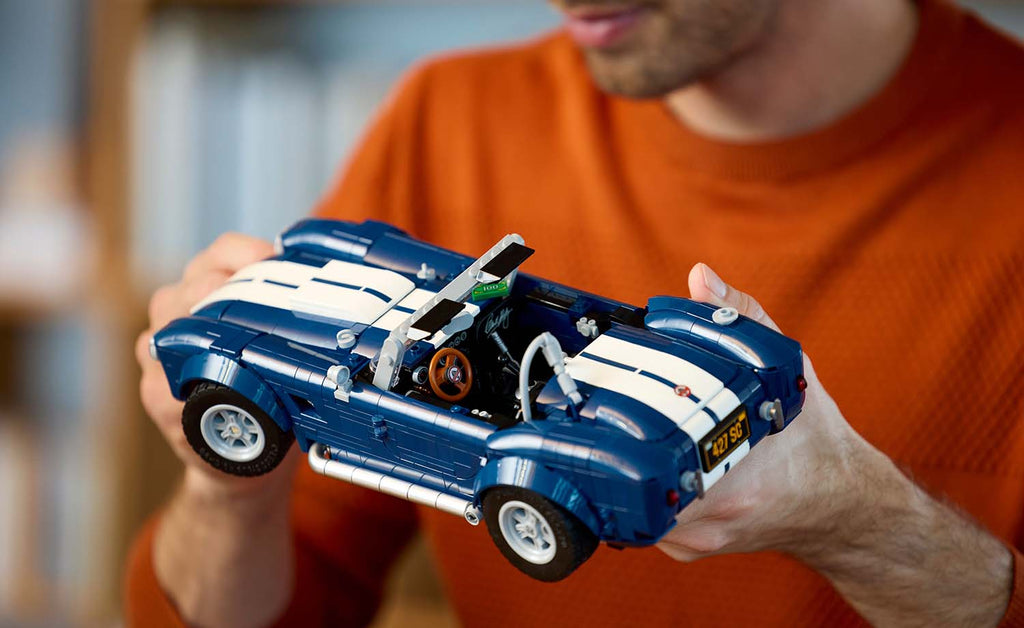 10357 | LEGO® ICONS™ Shelby Cobra 427 S/C