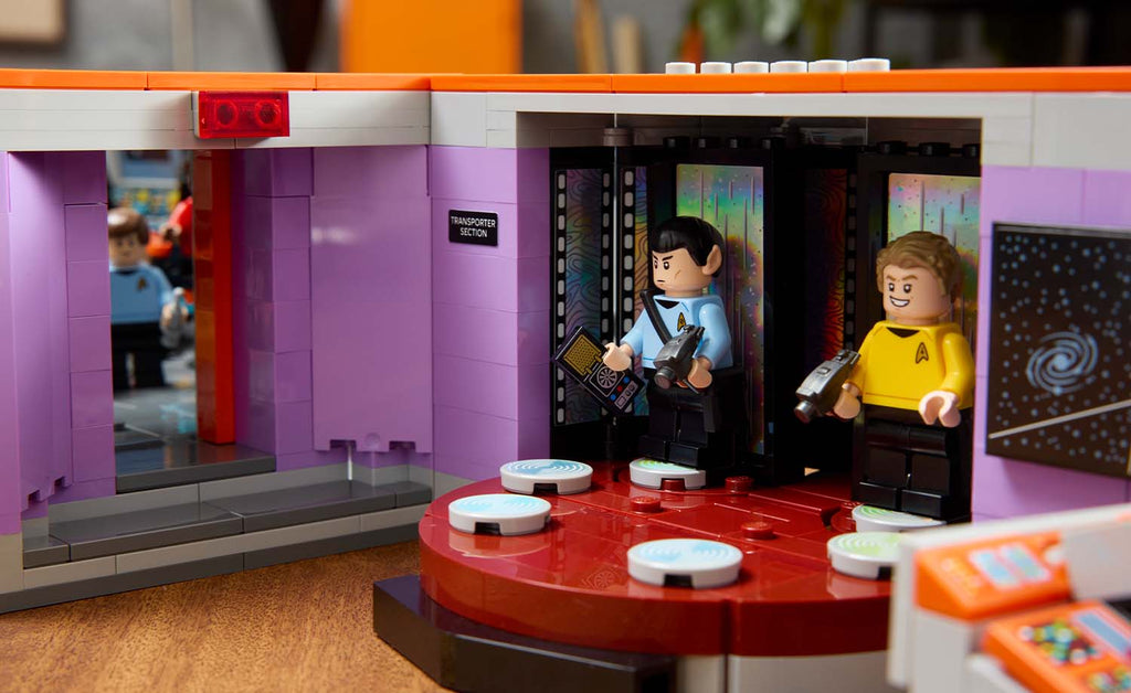 11385 | LEGO® ICONS™ Star Trek: U.S.S. Enterprise NCC-1701™ Bridge