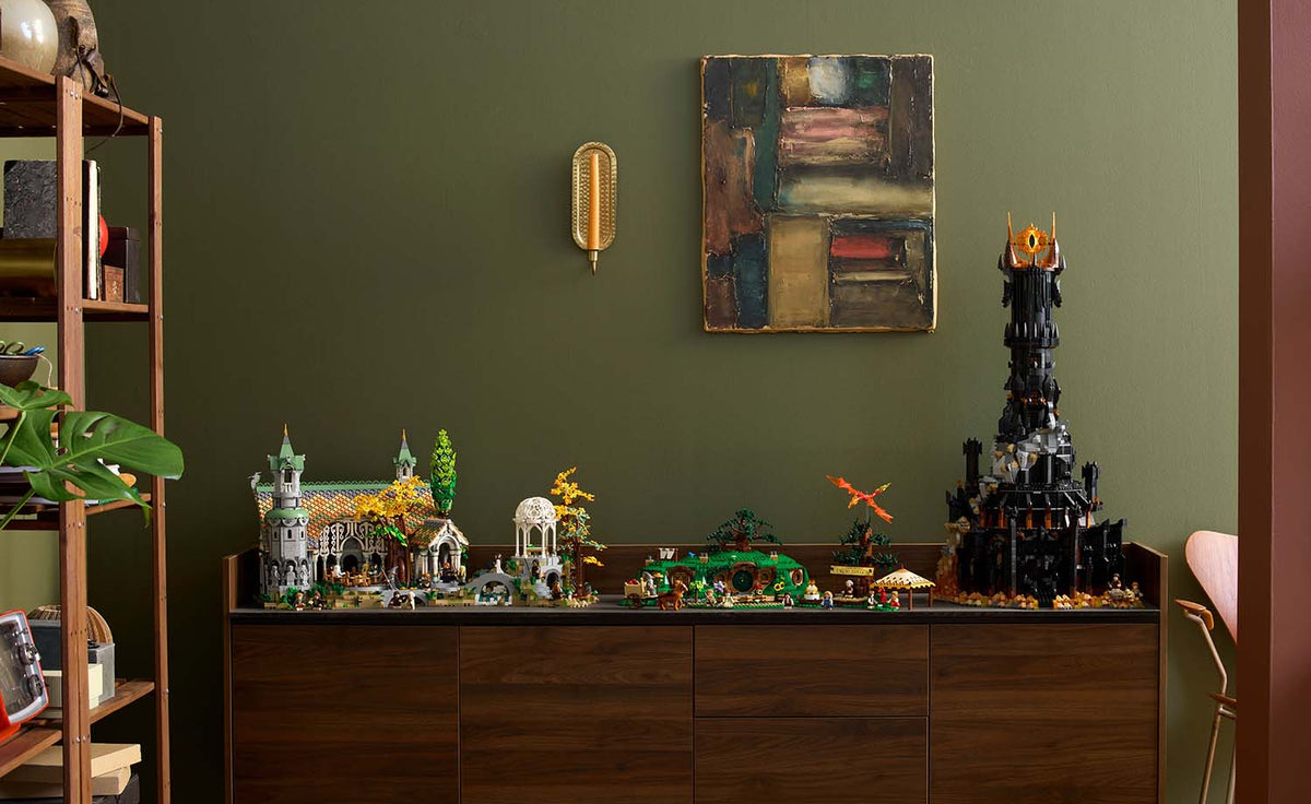 10354 | LEGO® ICONS™ The Lord of the Rings: The Shire™