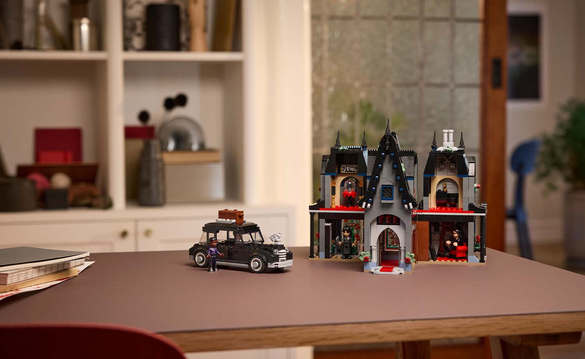 76786 | LEGO® Wednesday Morticia's Cottage